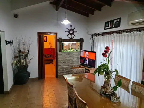 CASA QUINTA SOBRE LOTE 1500 M2 TORTUGUITAS