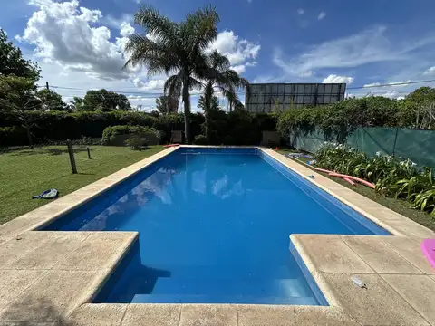 Venta / permuta | Casa 3 dormitorios con pileta | Funes