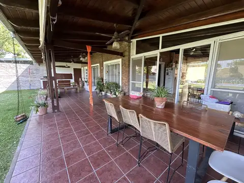 Casa en Venta en Funes, USD 220.000