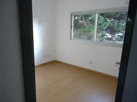 Departamento en Venta en Vicente Lopez Vias / Rio, USD 265.000