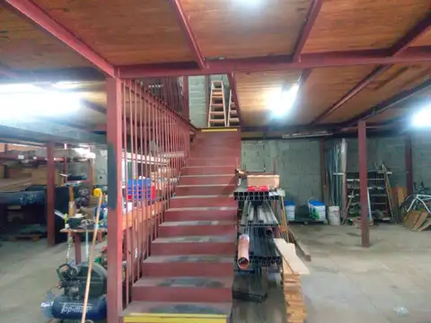 VENDO DEPOSITO MAS OFICINA