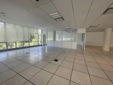 Oficina en Alquiler en Olivos, USD 8.667