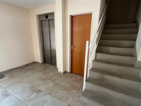 GRAL. ACHA 200, Piso 2