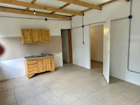 Departamento tipo PH de 1 ambiente todo electrico. Baño con ducha.