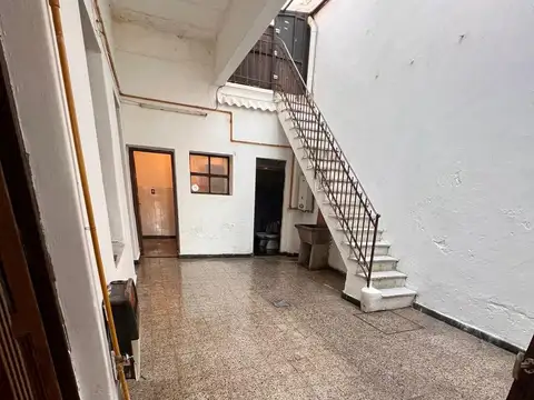 EN ALQUILER  CASA 4 HAB! EXCLUSIVO USO PROFESIONAL/COMERCIAL/INSTITUCIONAL  NO APTA VIVIENDA