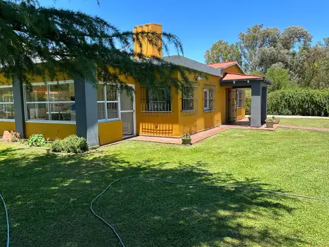 CASA EN VENTA EN ANISACATE-ESPACIOSA,FUNCIONAL Y CON TODOS LOS SERVICIOS-