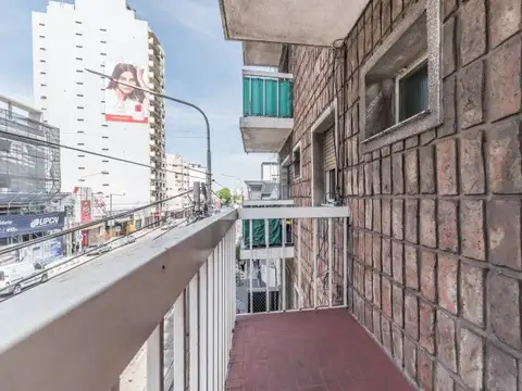 VENTA DPTO 3 AMBIENTES CON 2 BALCONES EN AVELLANEDA