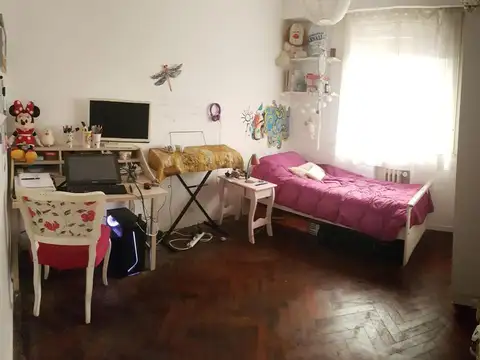 Departamento 4 ambientes con 2 baños