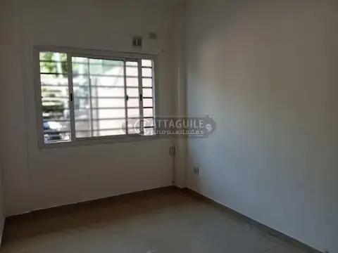 Depto Tipo Casa en Alquiler de 1 dormitorio