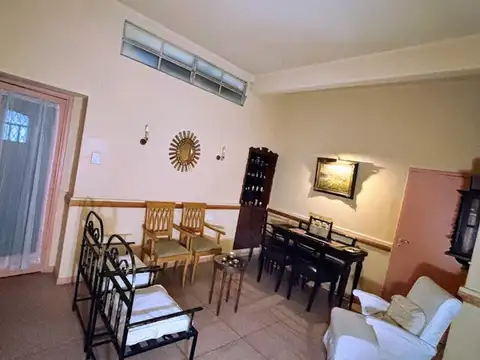 VENTA - PLANTA BAJA - 3 ambientes - Patio de 92 mts