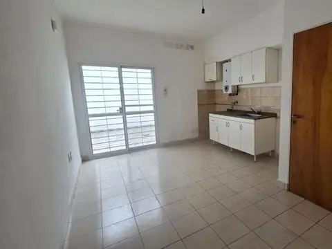 Casa en Alquiler con 1 cochera