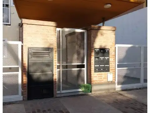 9 DE JULIO 1069 , Piso 0