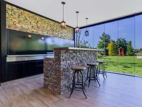 Barrio El Golf de Nordelta - Casa 540 m2 cubiertos sobre lote 1.450 m2