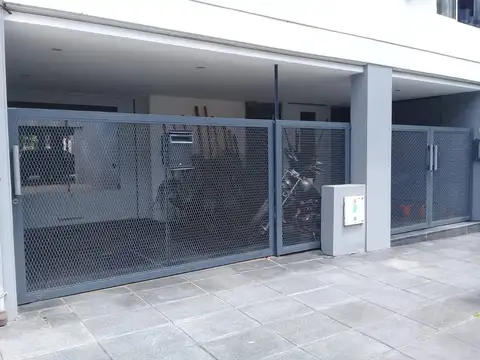 GARCIA SILVA Nº 1066 PISO 1º D E/ CASULLO Y SAN MARTIN