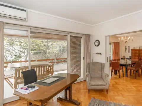 Piso - Barrancas de Belgrano – 2 Balcones  Frente y Contrafrente -2 cocheras  - Apto Credito