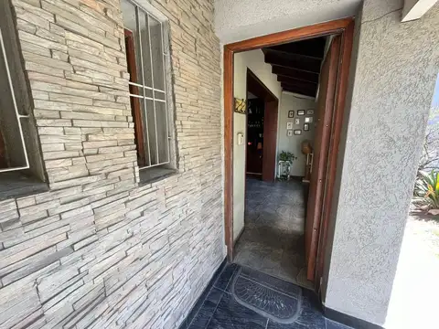 Casa en Venta en Ciudad Evita, USD 230.000