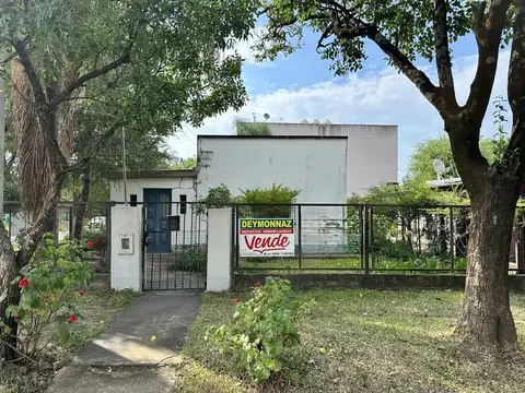 Ferrari y 25 de Mayo