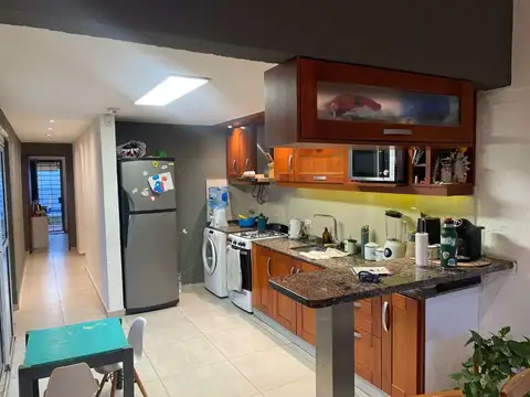 CASA 2 DORMITORIOS + ESTUDIO Bº VILLA CORNU