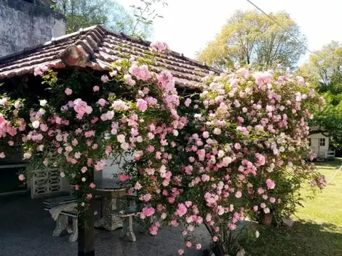 Casa 6 ambientes con 3 baños