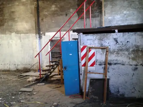 Galpon en Venta 10  mts Frente