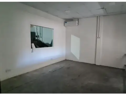 Galpon en Venta 36  mts Fondo