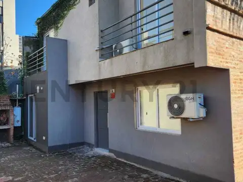 Lola Mora 700, Piso 0