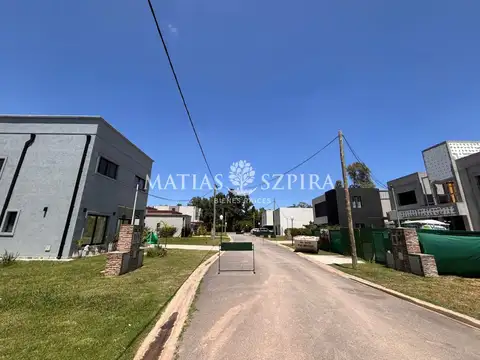 Terreno en Venta en Paso del Rey, USD 36.000