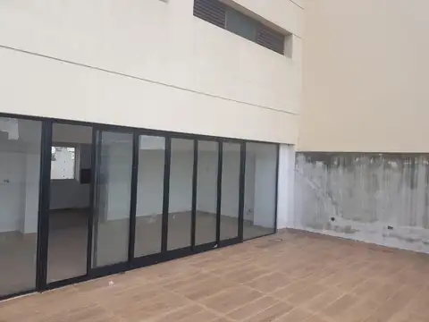 Avenida Jujuy e/ Adolfo Alsina y Moreno