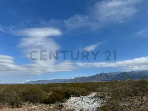 Terreno en Venta 335  mts Frente