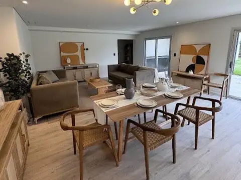 Casa en Venta con 1 cochera