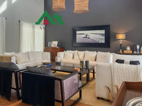 Casa en Venta de 5 dormitorios