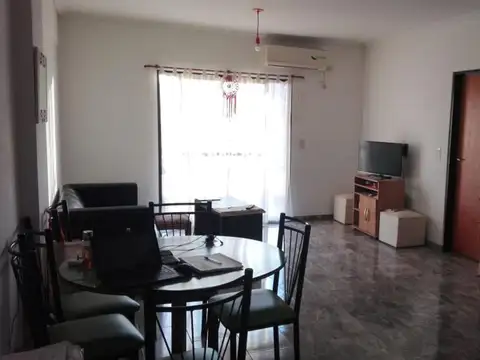 Departamento en Alquiler en Villa Ballester, $ 650.000