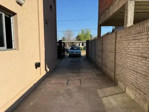 Casa en Venta en City Bell [Cod: 383]