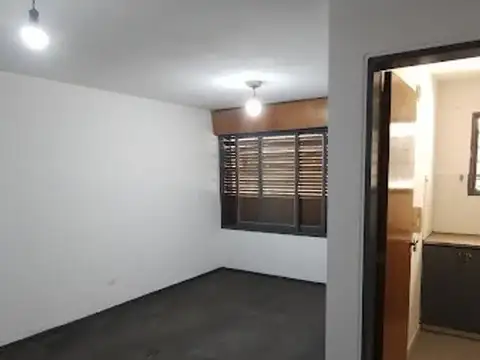 Dpto En Venta Montevideo 800, Piso PB