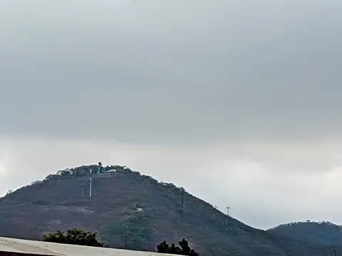 Muy Linda Casa Vta 5 Dorm Esc/gge/patio Zabala Al 500