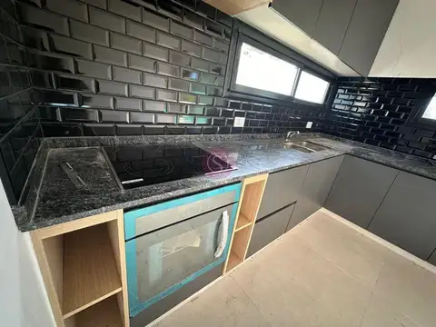 Casa 7 ambientes con 3 baños