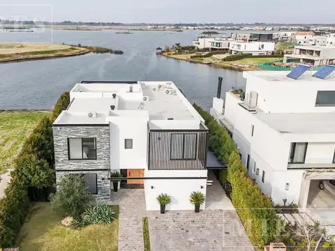 Casa en Venta de 4 dormitorios