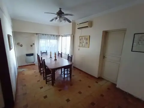 VENTA CASA CHALET 5 AMBIENTES SARANDI AVELLANEDA