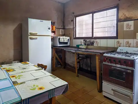 Casa 5 ambientes con 1 baño