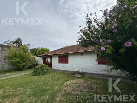 15 entre 56 y 58 -  Casa en venta con pileta - Villa del Plata