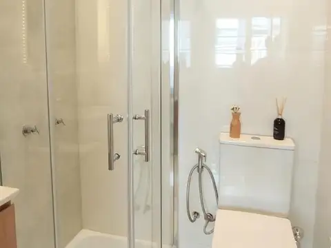 Venta Departamento Monoambiente reciclado al frente en Guemes