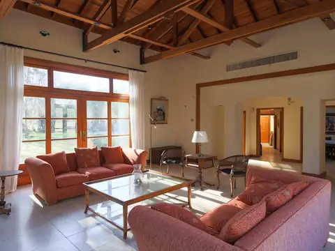 Casa en Venta de 6 dormitorios