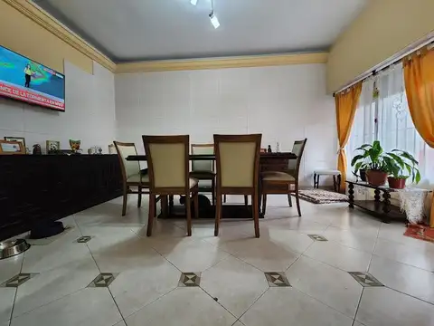 Depto Tipo Casa en Venta de 3 dormitorios