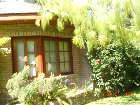 Casa en Venta con 3 cocheras