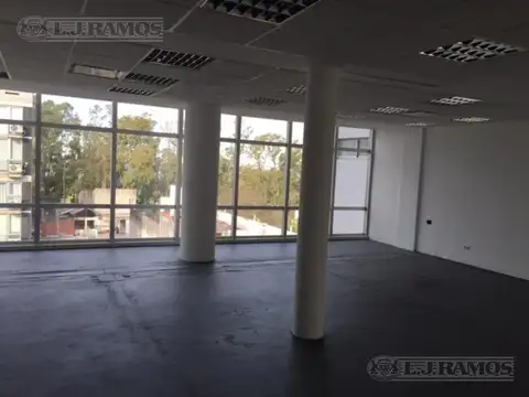 Oficina en Olivos