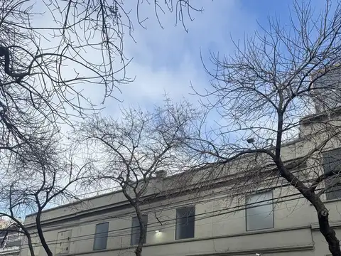 VENTA GALPON DE 6200 M2  DIVIDO EN 3 MODULOS CON OFICINAS EN PARQUE PATRICIOS DISTRITO TECNOLOGICO