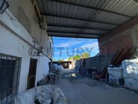 Galpón en Venta - Barrio Urquiza
