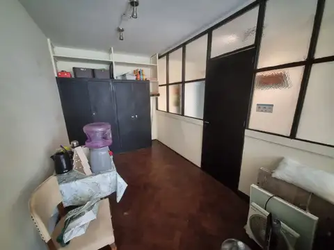 VENTA OFICINA CENTRICA CON COCHERA