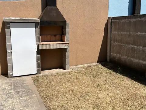 Depto Tipo Casa en Venta de 2 ambientes