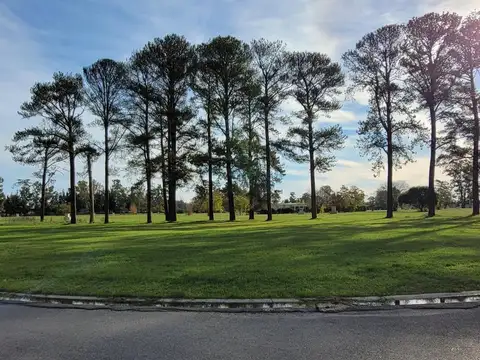 Terreno en Venta en Los Pinares Country Club, USD 46.000